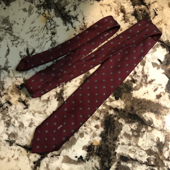 Yves Saint Laurent New York Paris - Burgundy With Navy White Repeat Dot Design - Picture 7 of 8